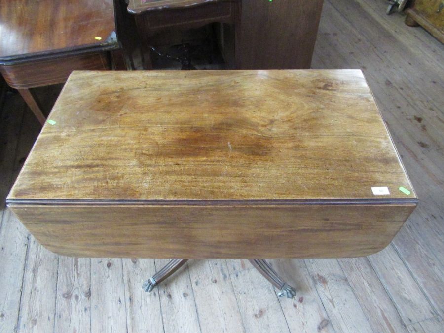 A 19th century mahogany Pembroke table, width 40ins, height 28.5ins - Image 2 of 3