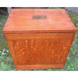 An oak trophy box, with label for Goldsmith & Silversmith Company, with baize lined interior