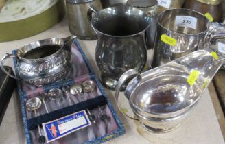 A silver sauce boat, weight 4oz, together with a collection of silver plated items and bead