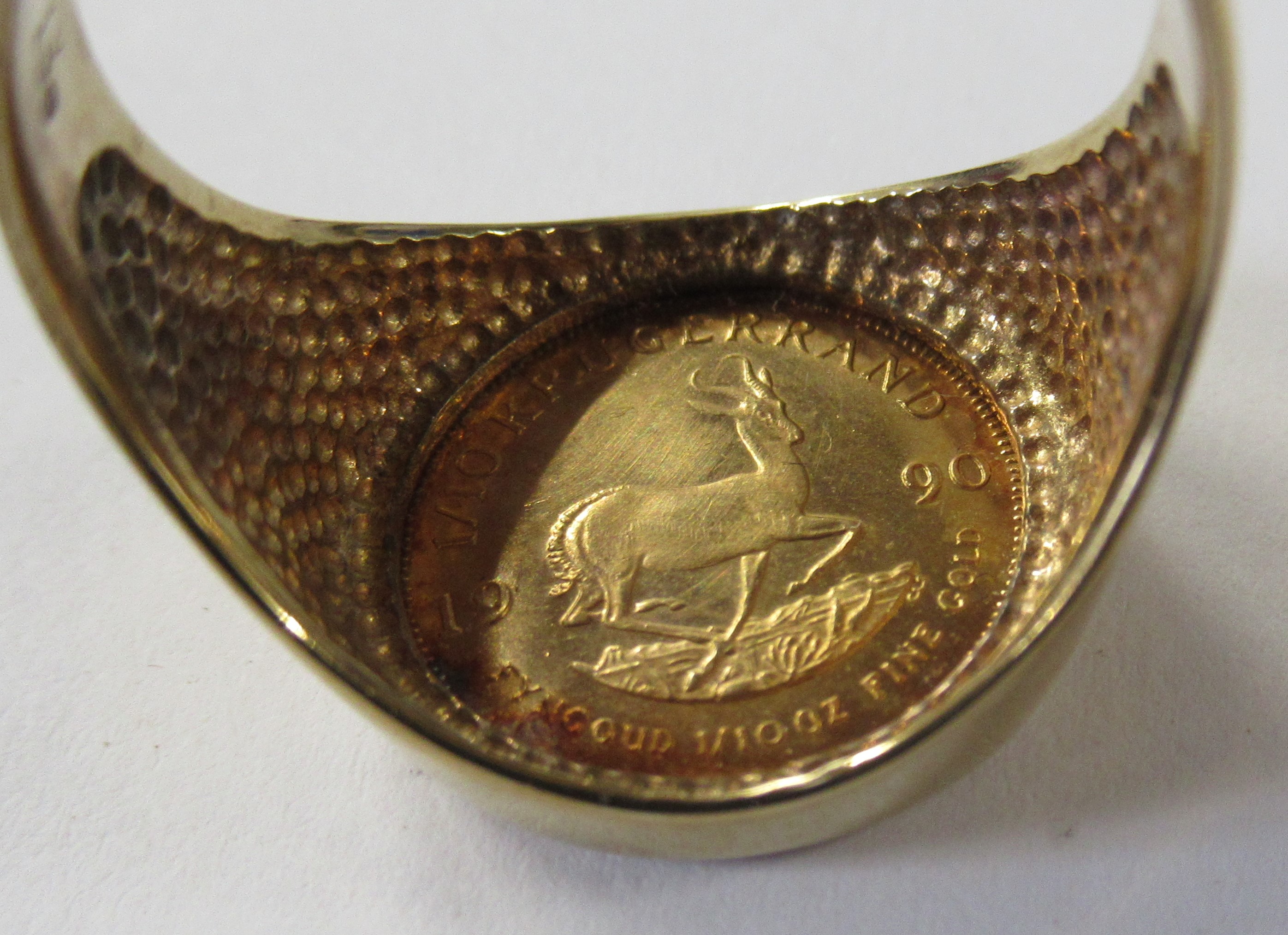 A 9ct ring, set 1/10 oz South African Krugerrand, dated 1990 - Image 3 of 3