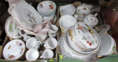 Two boxes of Royal Worcester Evesham pattern items