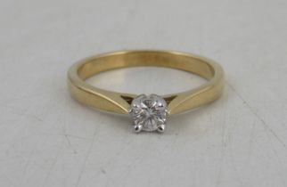 A modern 18ct gold solitaire diamond ring, weight 2.8g, diamond approximately 0.14ct- Colour G/H,