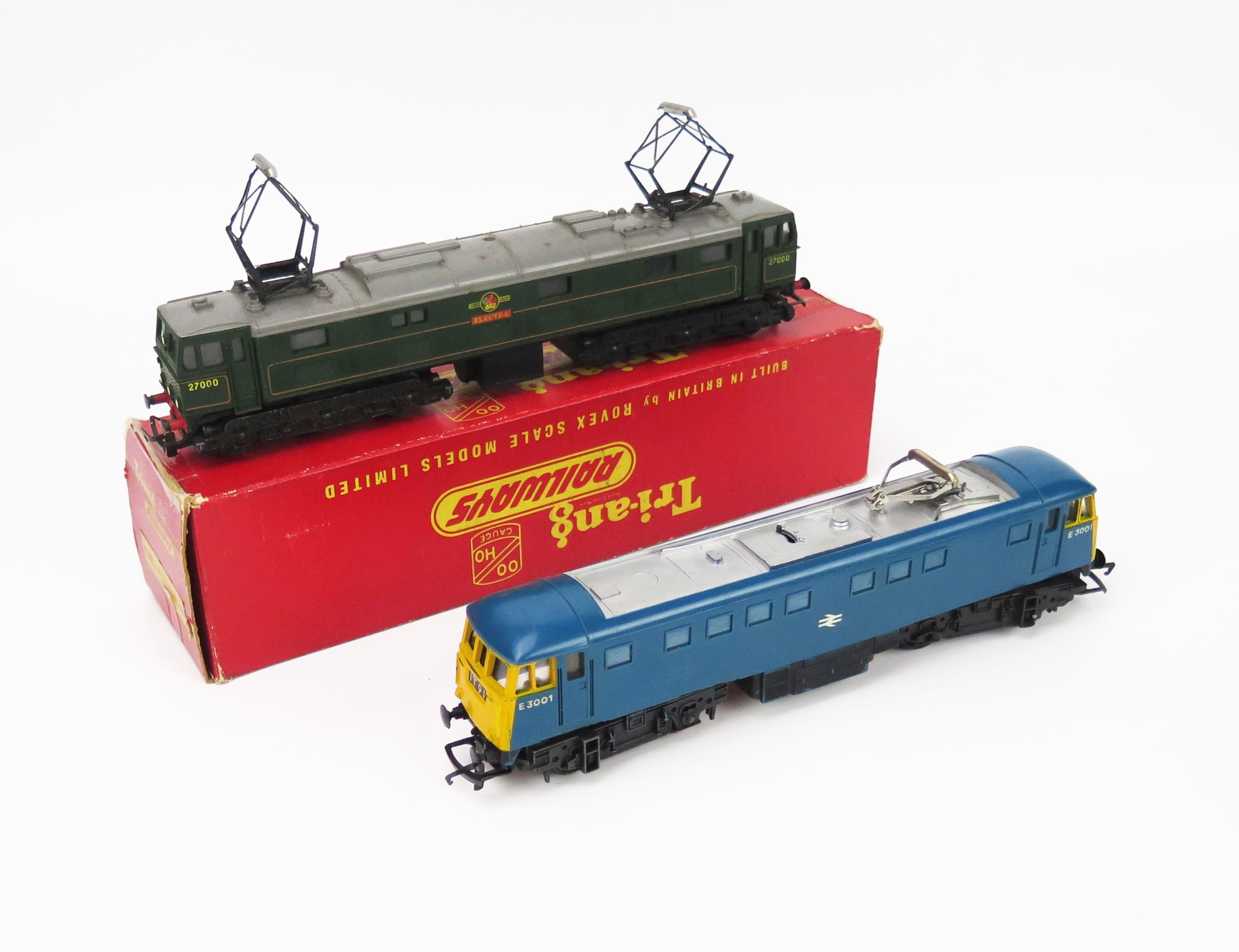 Triang Railways OO Gauge Electric Loco pair - R351 Co-Co Class EM2 BR Green 27000 and R753 Class - Image 2 of 2
