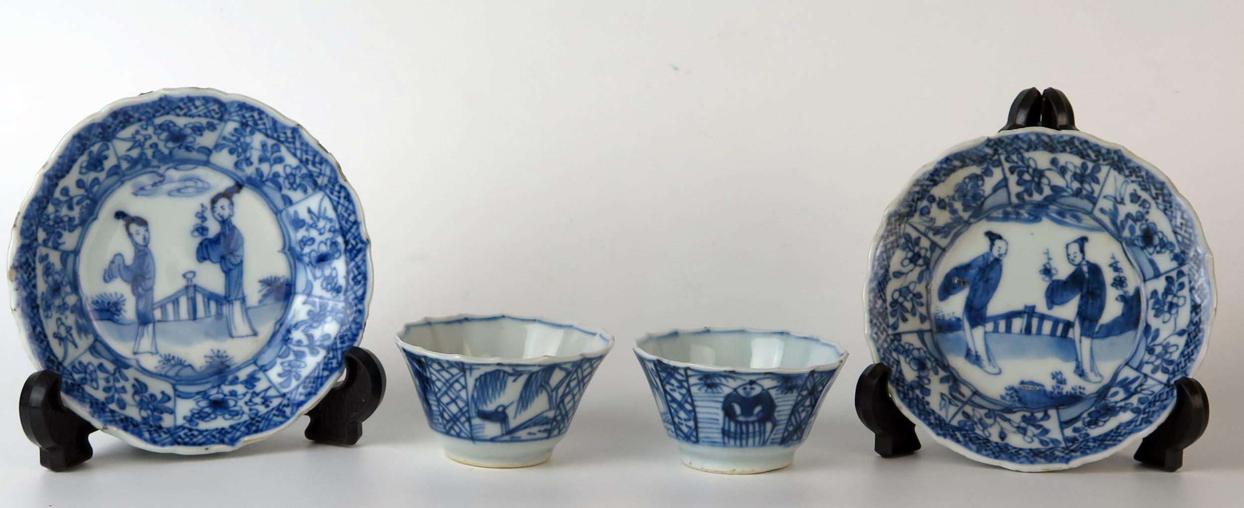 Pair of Chinese Export Blue and White Tea Bowls and Saucers of canted form, decorated with Long Liza - Image 2 of 2