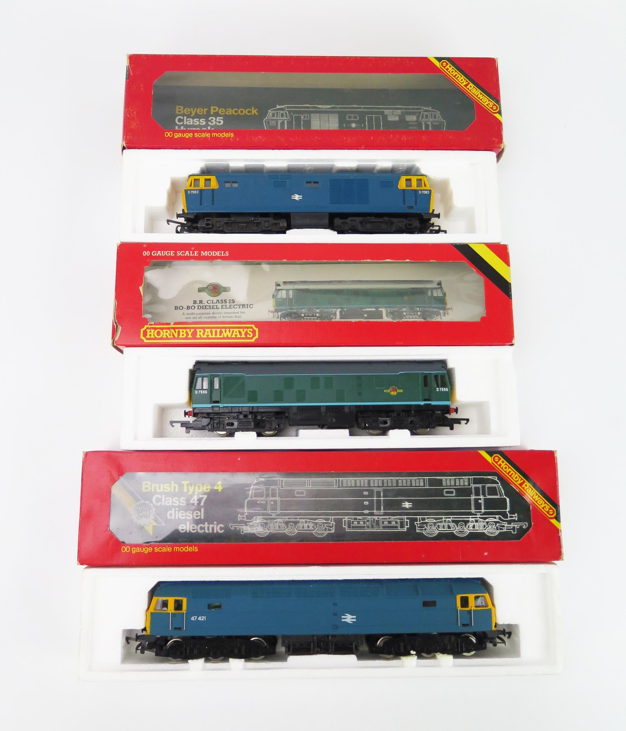 Hornby Railways OO Gauge Diesel Loco trio - (1) BR Class 25 BO-BO D7597, (2) R074 Hymek IA20