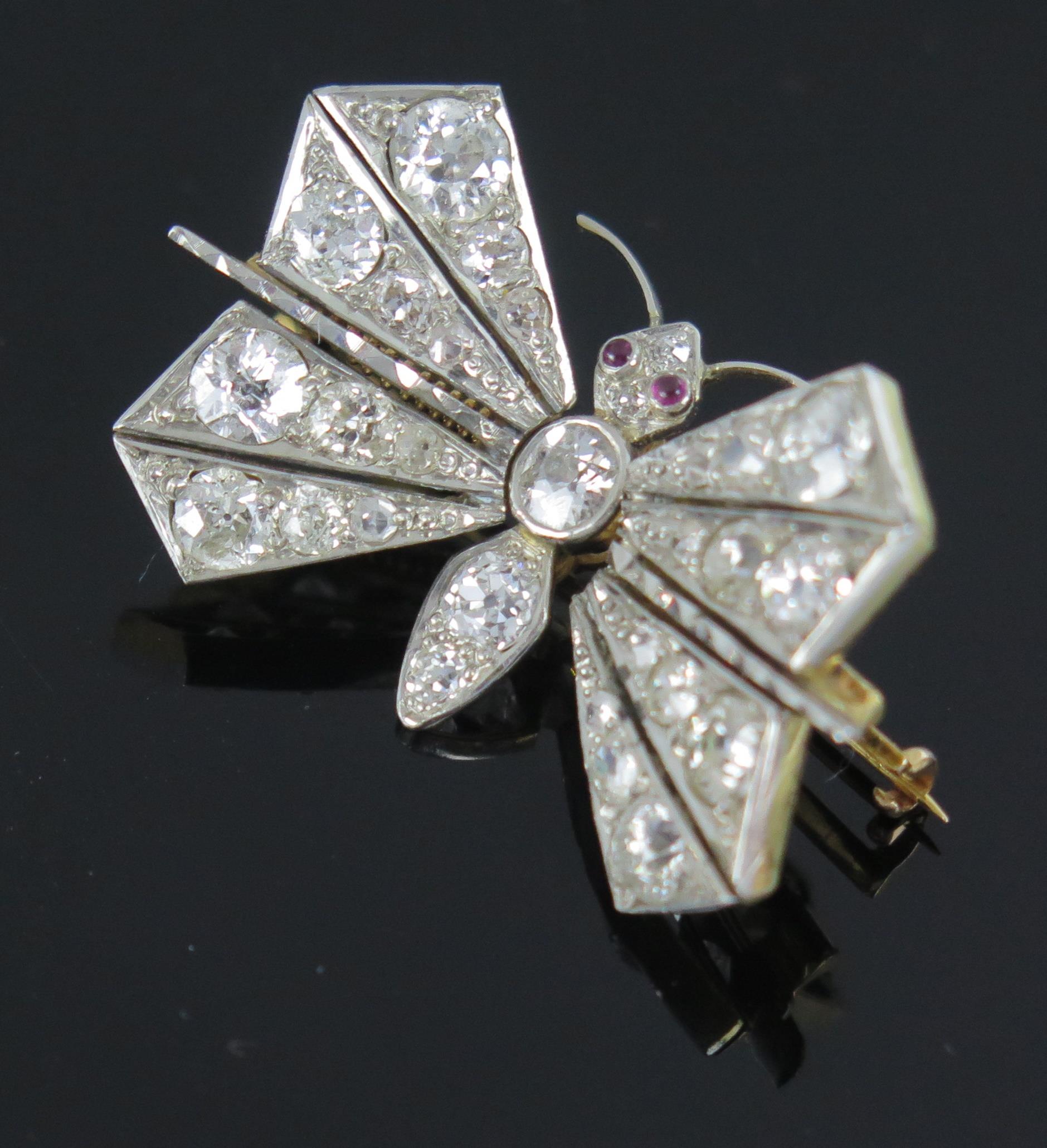 A Diamond Set En Tremblant Butterfly Brooch with spring mounted wings, set with old round cuts and - Image 2 of 3