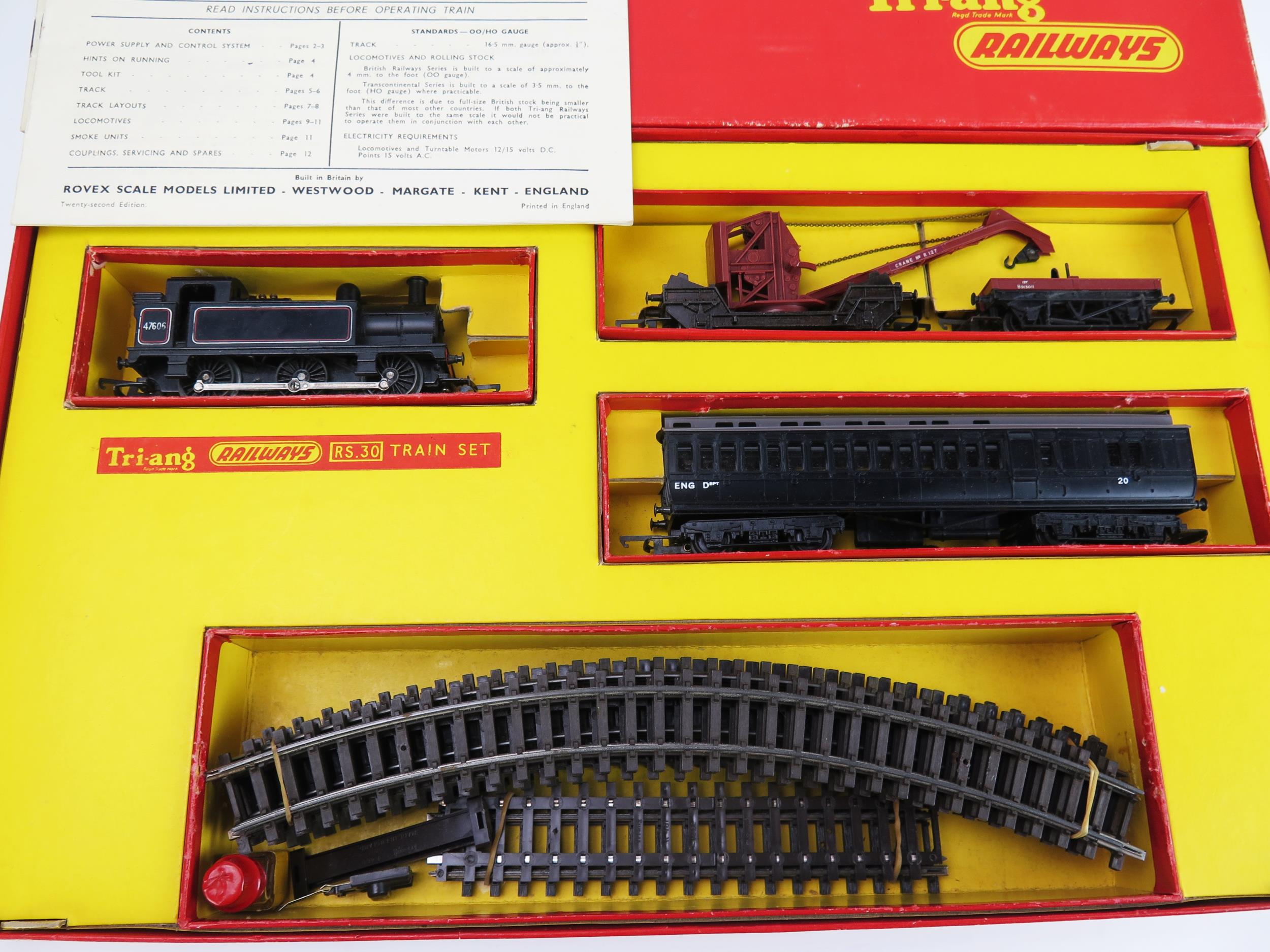 Triang Railways OO Gauge RS30 Freight Train Set with R52 Jinty Goods Train - excellent in very - Image 2 of 2