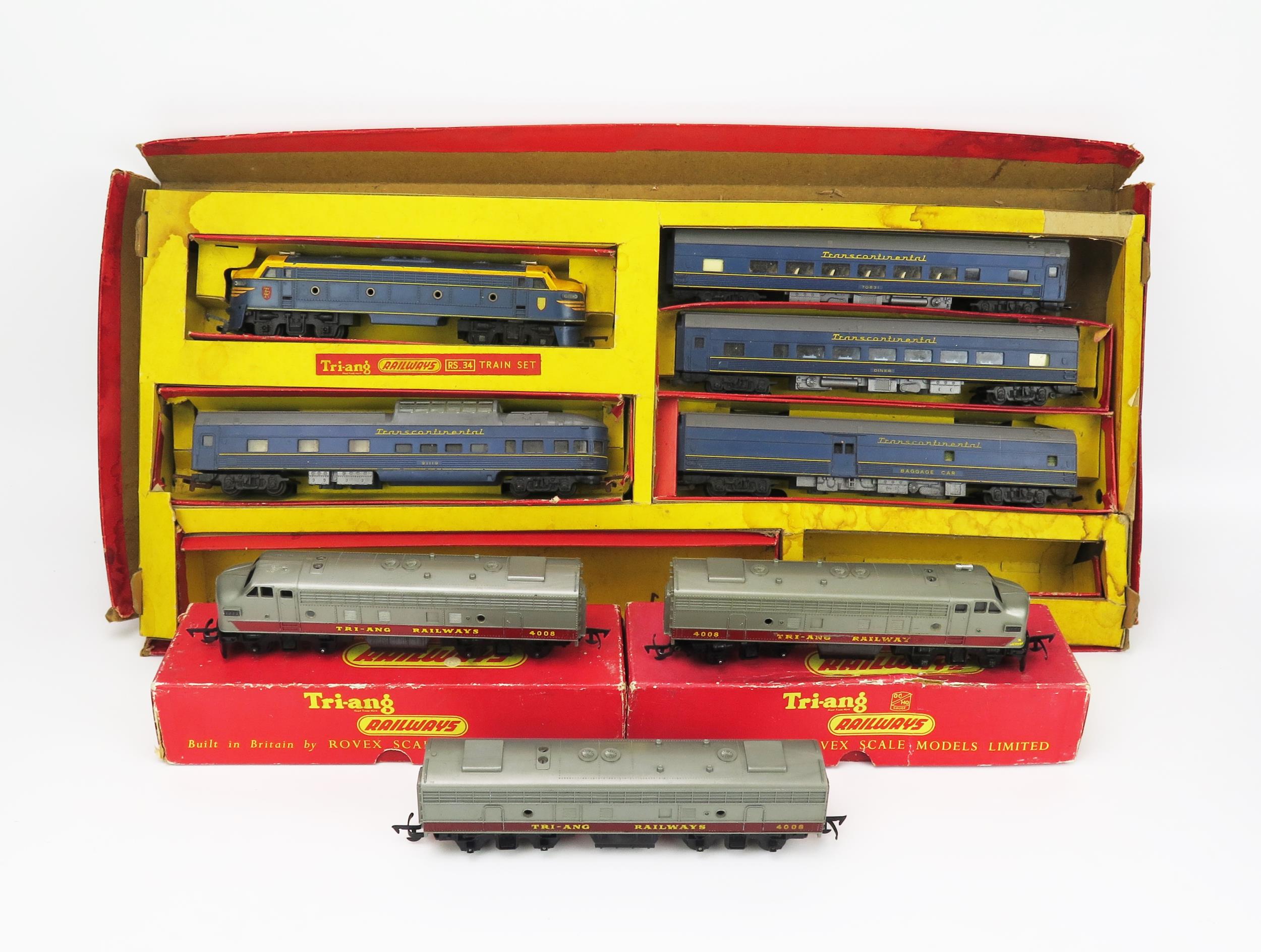 Triang Railways OO Gauge Transcontinental 4008 3 Piece Set including R55 BB Diesel Loco, R57