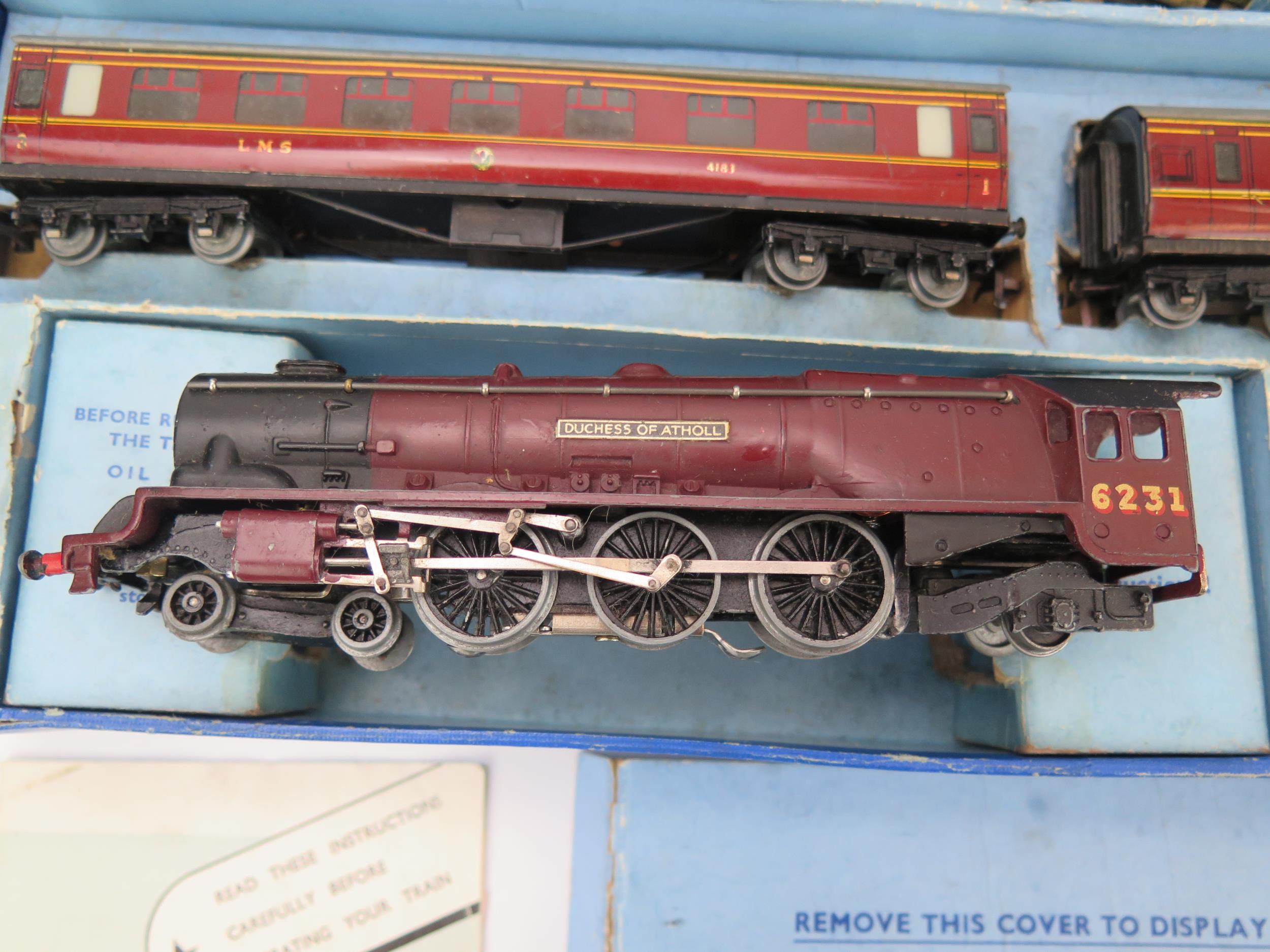 Hornby Dublo OO Gauge EDP2 Passenger Electric Train Set - "Duchess of Atholl" 4-6-2 3-Rail Loco - Image 2 of 4