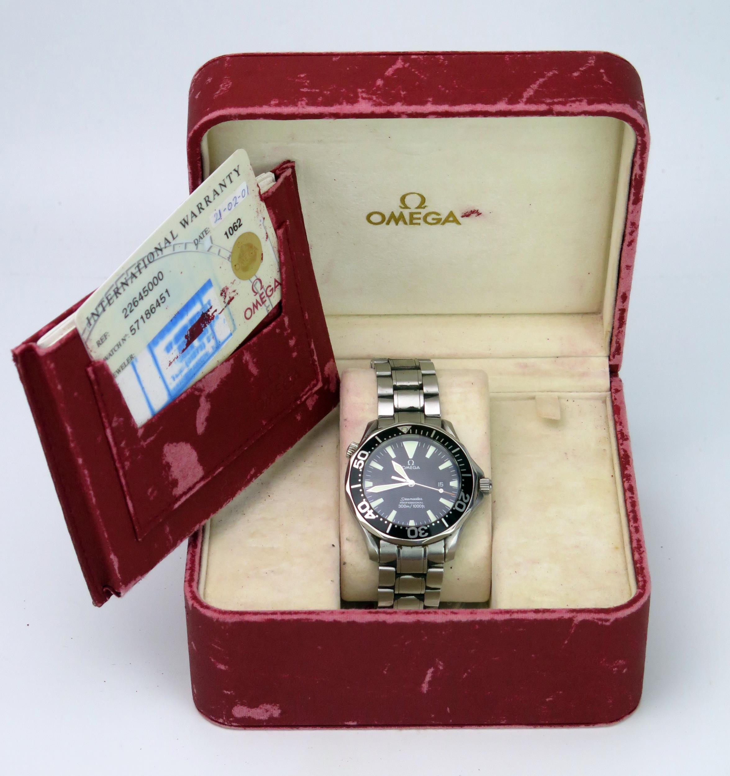 OMEGA Seamaster Gent's Steel Cased Wristwatch, boxed and with papers from 2001, Ref: 22645000, watch