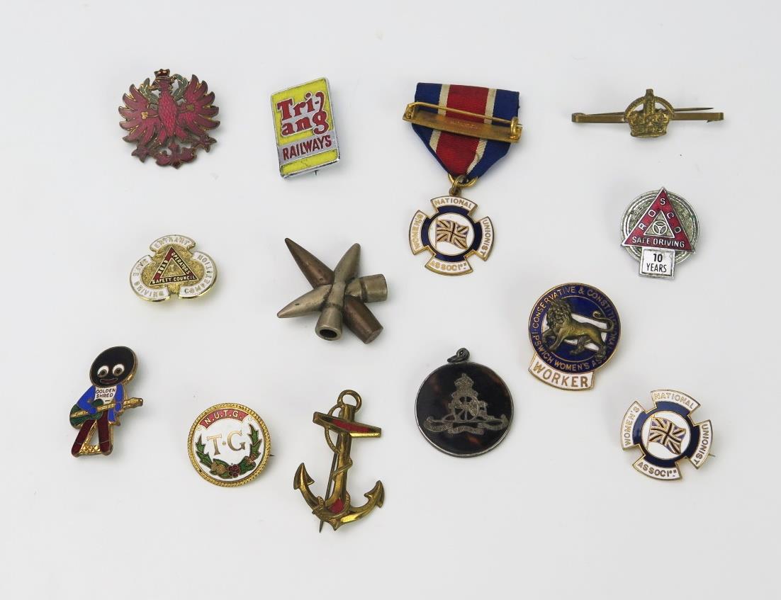Collection of Enamel Badges including Tri-ang, Royal artillery tortoise shell and silver mounted