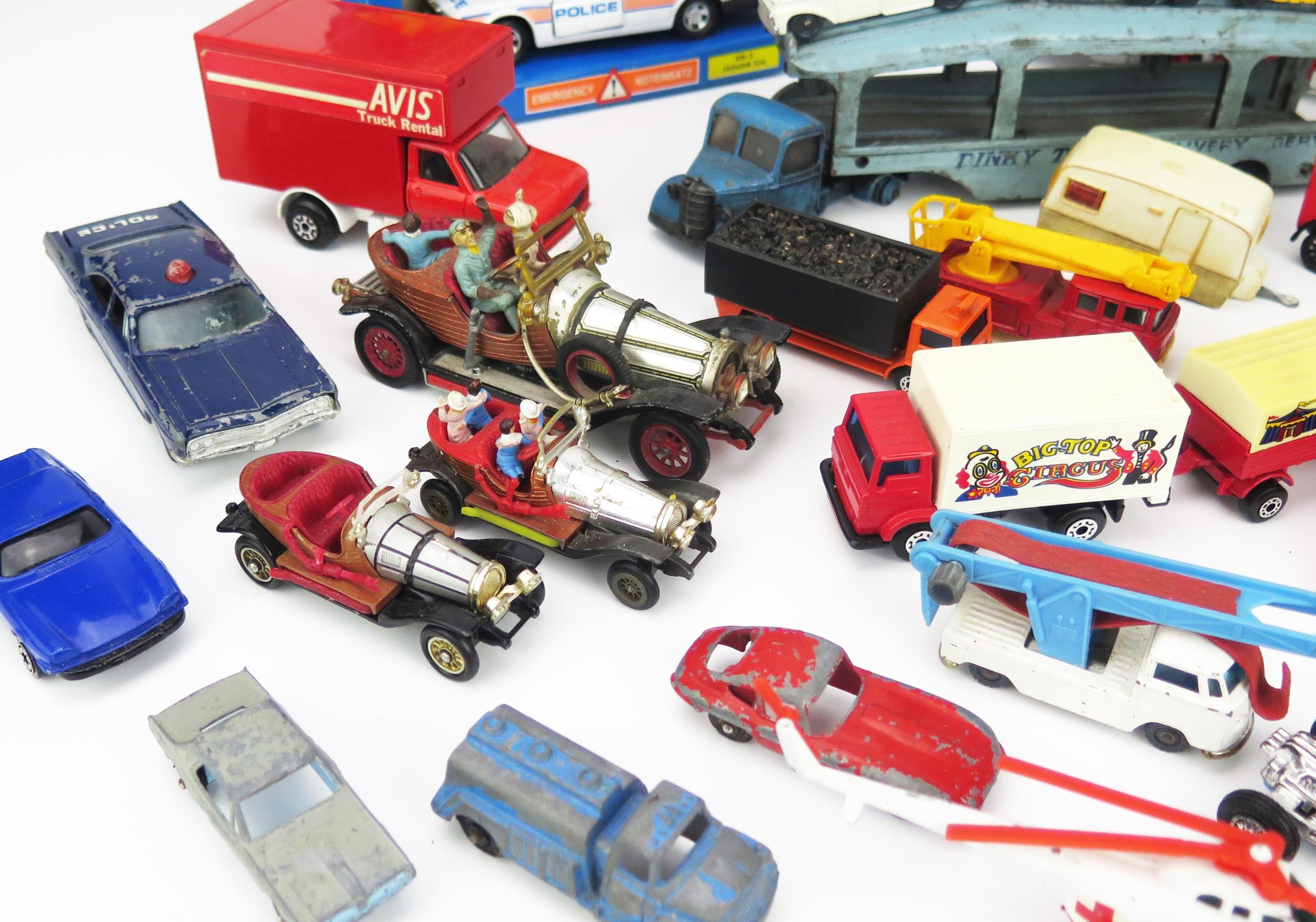 Assorted Mix of Vintage Diecast Including Matchbox, Corgi, Gamda Koor, Majorette, Dinky, Tomica, - Image 2 of 3