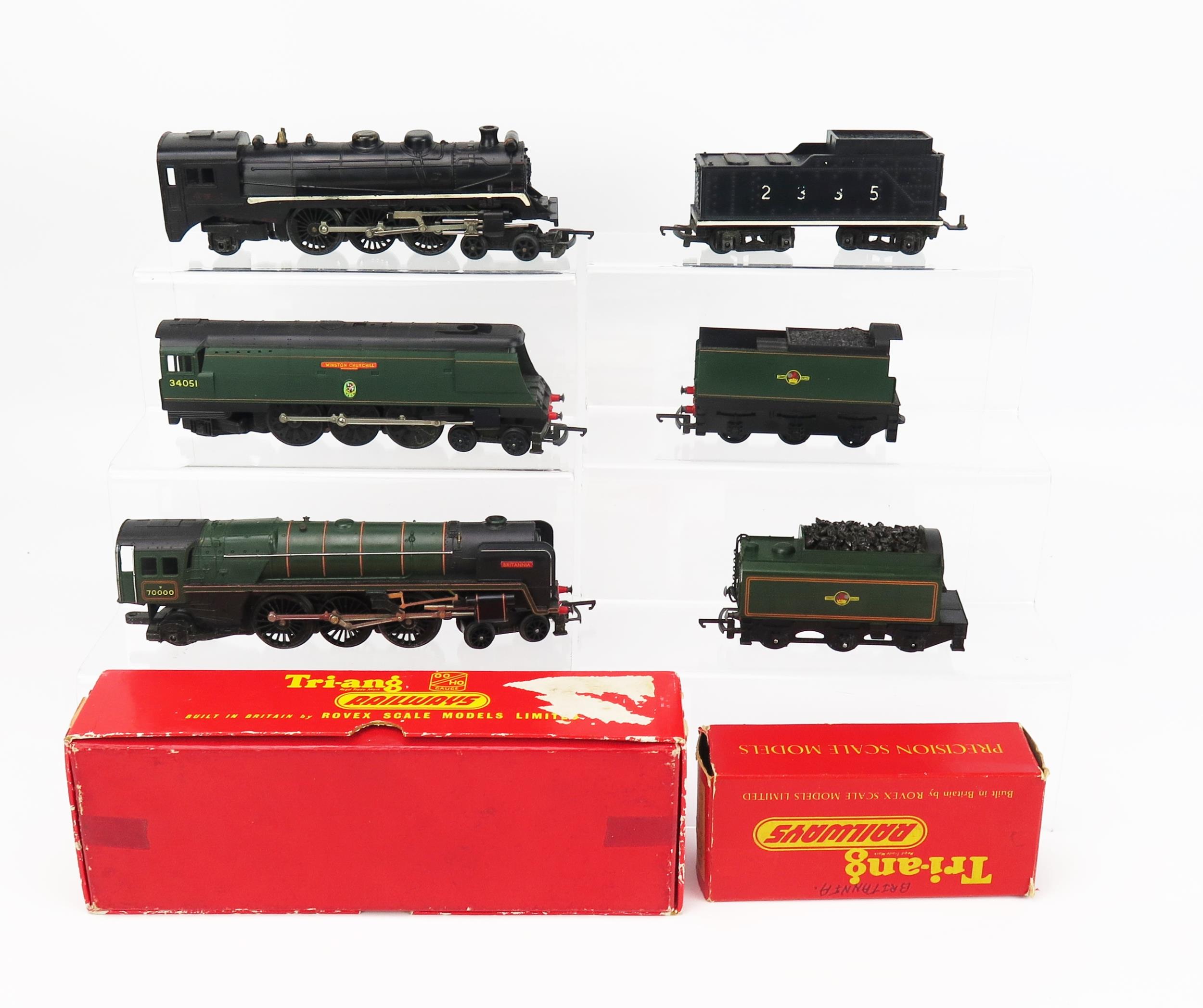 Triang Railways OO Gauge 4-6-2 Loco and Tender trio - (1) R259 4-6-2 "Britannia" BR Green 70000 with - Image 2 of 2