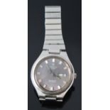 A TISSOT Gent's Seastar Automatic Wristwatch with 37.5mm stainless steel case, Tissot bracelet.