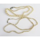 A 21" Graduated Pearl Necklace (untested) with 9ct gold barrel clasp (largest pearl c. 4mm, 7.4g)