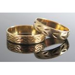 Two Modern 9ct Gold Wedding Bands with incised decoration, sizes R.75 and N.25, 3.5g