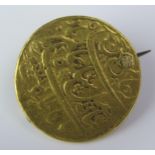 An Indian? Gold Coin Brooch, 22mm, 6.7g