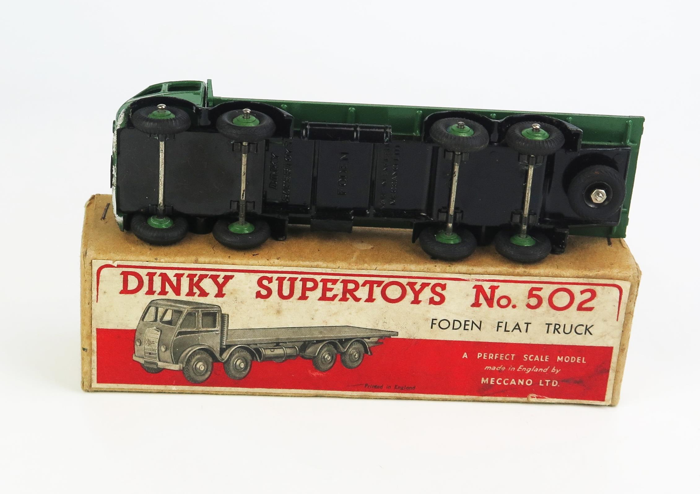 Dinky 502 Foden Flat Truck - dark green cab, back and ridged hubs, silver flash, black chassis, - Image 3 of 3