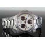 A Longines Gent's Steel Cased Chronograph Wristwatch, 27 jewel L 541.2 quartz movement, inner case