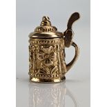 A 9ct Gold Tankard Charm with hinged lid, hallmarked, c. 4.25g