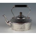 An Edward VII silver kettle, maker Goldsmiths & Silversmiths Co Ltd, London, 1909, of circular