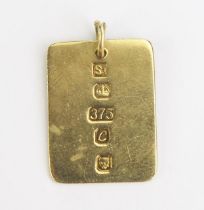 A 9ct Gold Ingot Charm or Pendant, London 1977 hallmarks, 3.14g