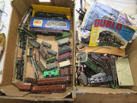Collection of OO Gauge Railway including Hornby Dublo LT25 LMR 8F 2-8-0 Freight Loco - very good