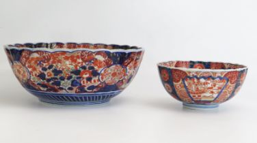 A large Chinese Imari porcelain bowl of circular lobed form with traditional decoration, 31cm