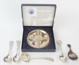 An Elizabeth II Britannia silver commemorative dish, maker Christopher Lawrence, Sheffield, 1994,