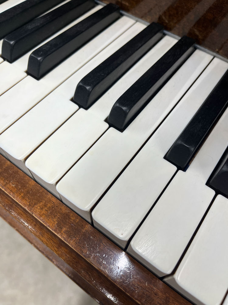 Blüthner (c1930) A 5ft 5in Model 4A grand piano in a mahogany case on square tapered legs; - Image 4 of 10