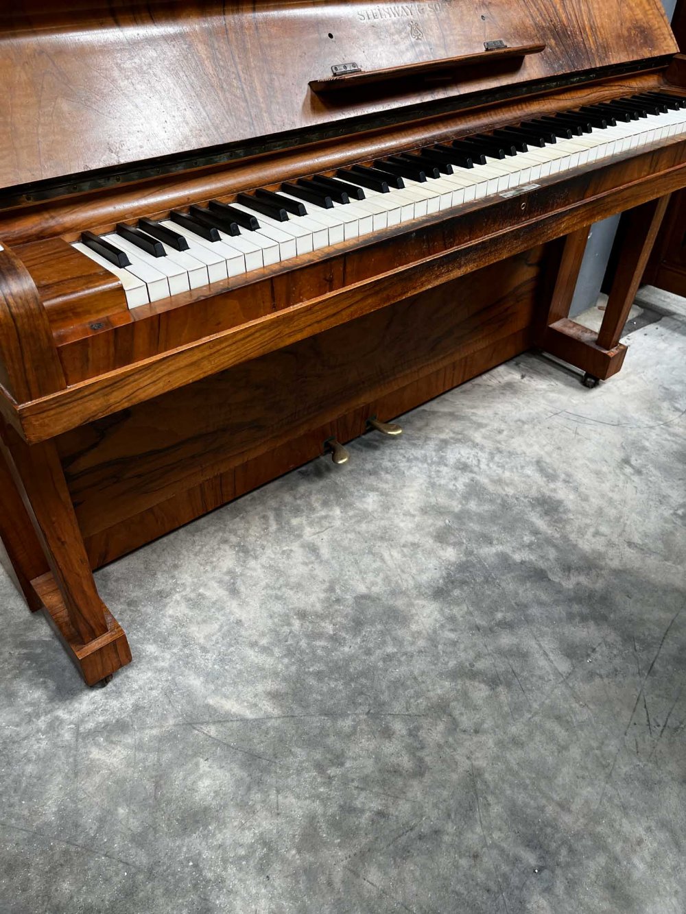 Steinway (c1936) A Model V upright piano is a figured walnut case. IRN: EECK883Z - Image 4 of 5