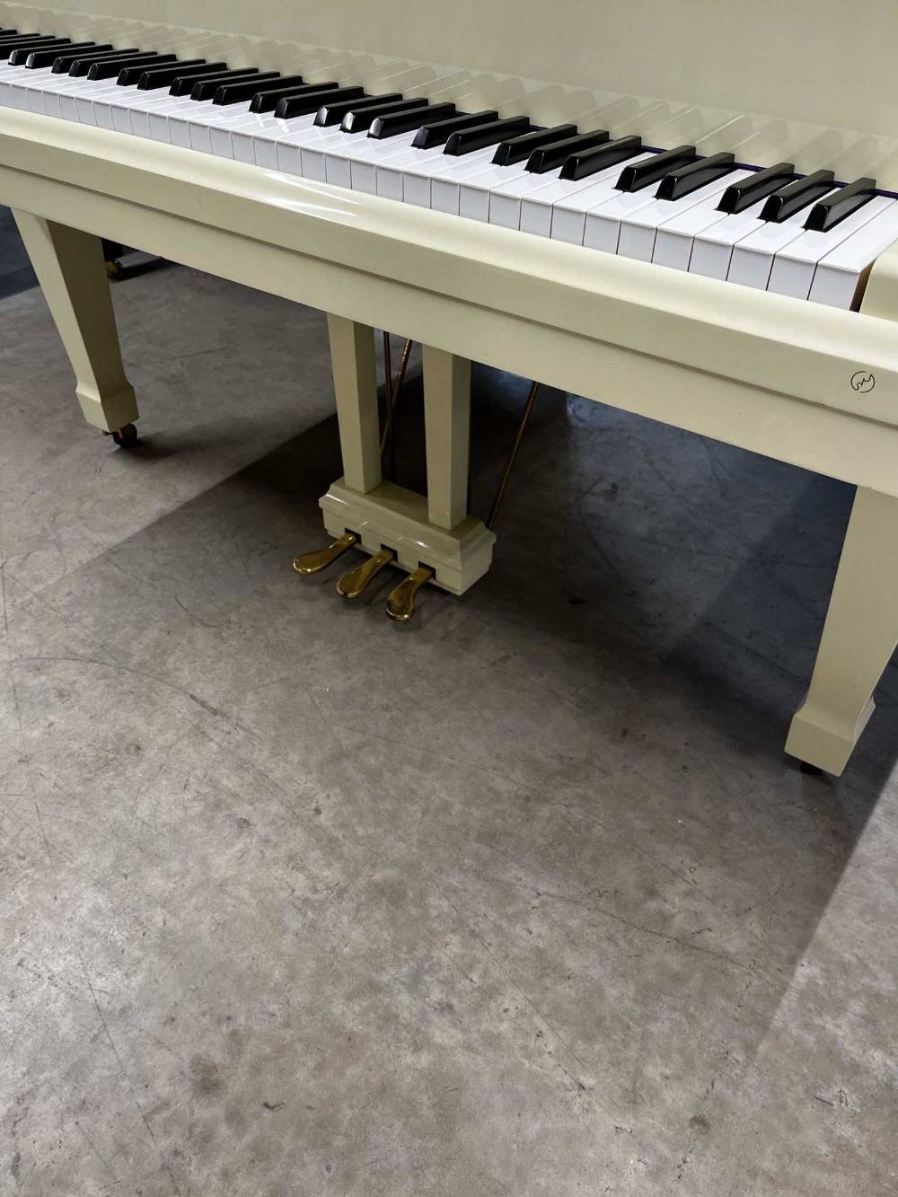 Kawai (c1984) A 5ft 1in Model KG-1D grand piano in a cream case on square tapered legs; together - Image 3 of 8