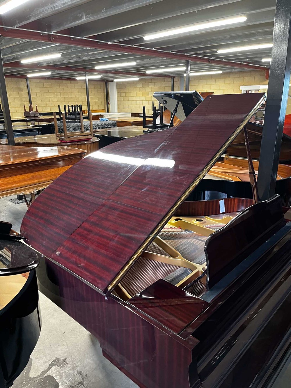 Yamaha (c2006) A 5ft Model GB1 grand piano in a bright mahogany case on square tapered legs. - Image 5 of 7