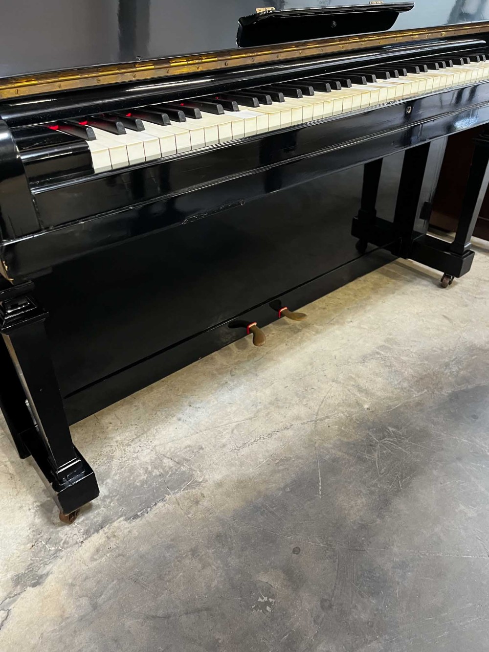 Steinway (c1923) A Model K upright piano in an ebonised case; together with a stool. IRN: V181G9S3 - Image 4 of 6