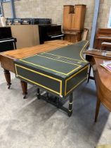 Robert Goble Oxford (c1978) A 7ft 6in double manual harpsichord in a green painted case.