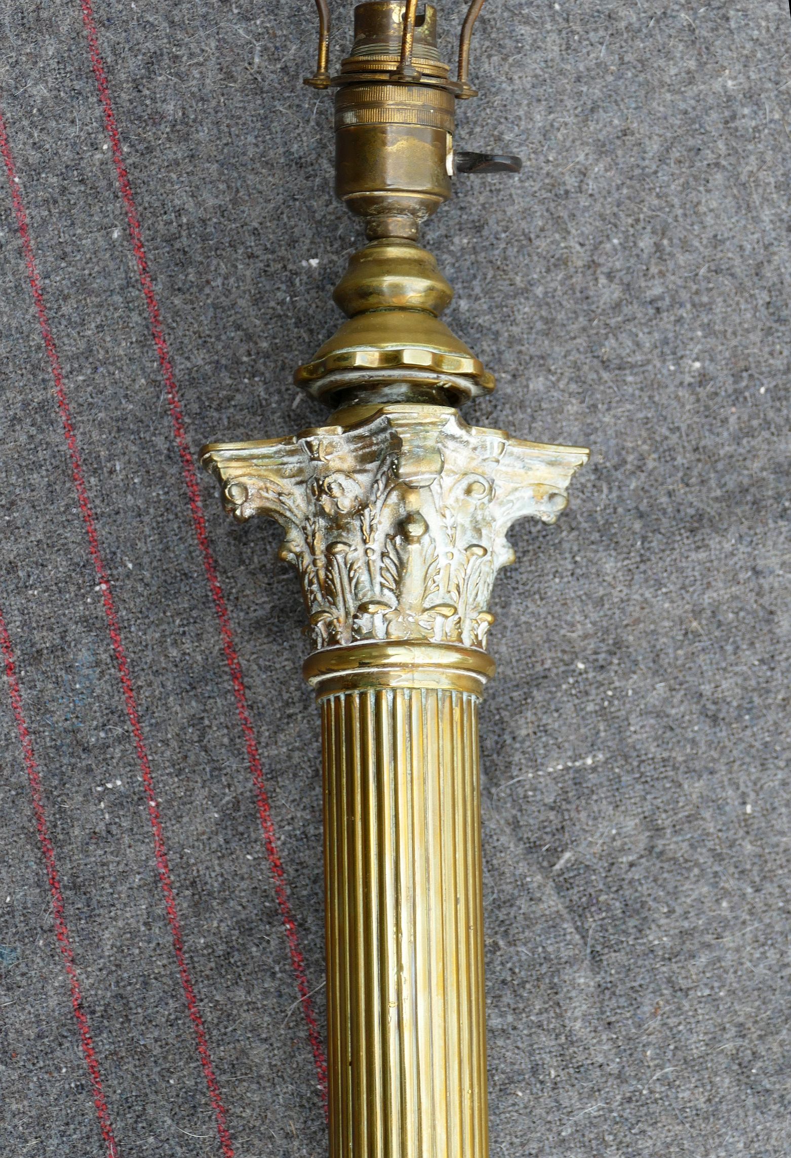 An early 20th century brass telescopic Corinthian column standard lamp, raised on square base with - Image 2 of 3