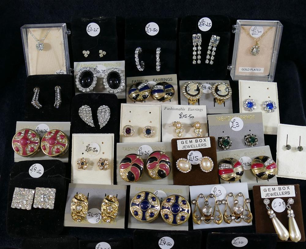 A large collection of 20th century paste set jewellery including brooches, necklaces, earrings and - Image 3 of 5