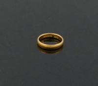 A 22 carat gold wedding band, London 1959, finger size H 1/2, 3mm wide, 3.6g CONDITION REPORTS &