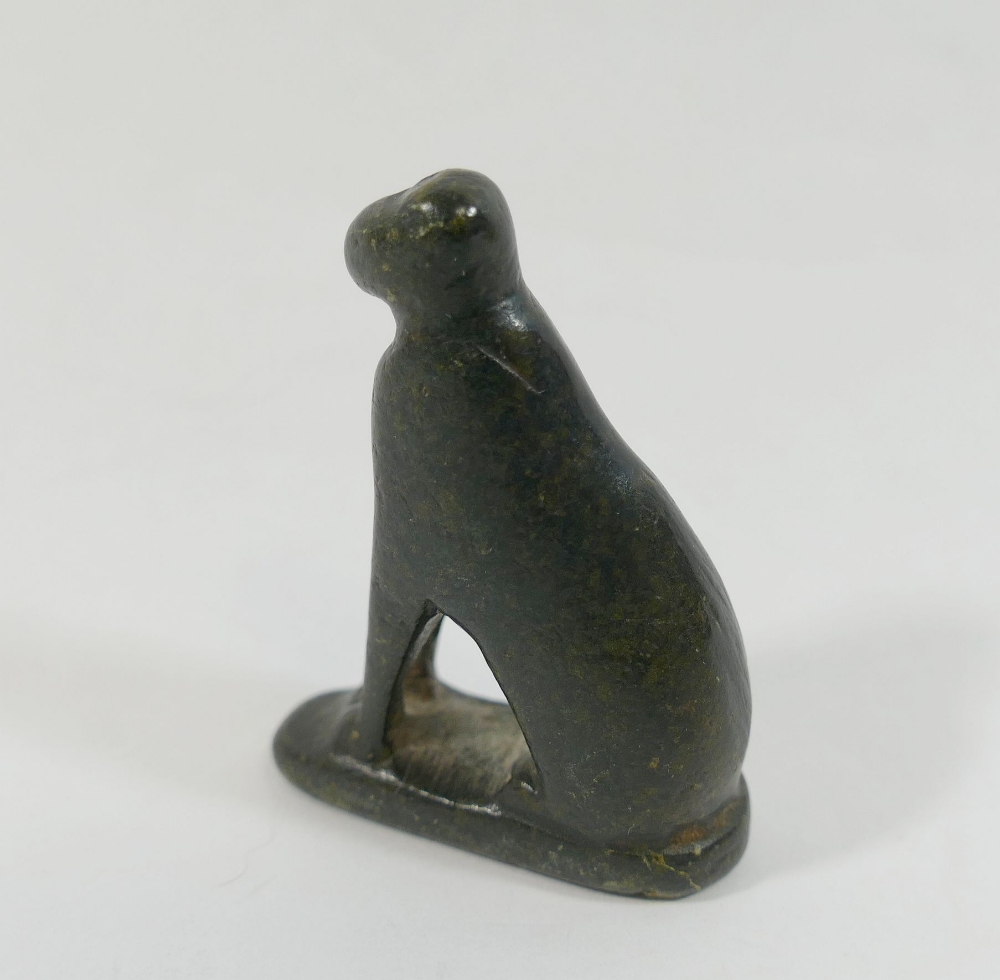 A small Egyptian carved stone Bastet cat amulet, 4.7cm high CONDITION REPORTS & PAYMENT DETAILS - Image 2 of 3