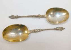 A pair of Continental gilded apostle spoons, 17cm long, 2.9ozt, 90.3g CONDITION REPORTS & PAYMENT