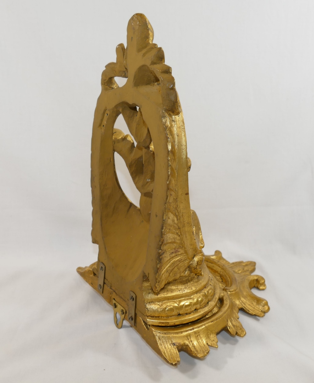 A Baroque style giltwood wall bracket, carved with acanthus leaves and 'C' scrolls, 34.5cm high - Image 4 of 4