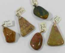 An assortment of hardstone jewellery, mainly agate, along with rhyolite, and pyrite, comprised of 20
