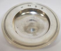 A small silver Tudor style dish, London 1965, 11.4cm diameter, 3.42ozt, 106.4g CONDITION REPORTS &