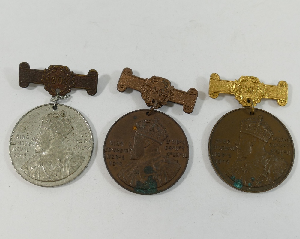 A WWII Women's Voluntary Service medal with ribbon, five London School Board medals awarded for - Image 3 of 5