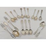 Assorted silver cutlery comprised of a Wm IV single teaspoon, London 1830 by Hester Bateman, a