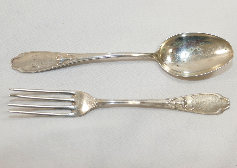 Assorted silver cutlery comprised of a Wm IV single teaspoon, London 1830 by Hester Bateman, a - Image 2 of 3