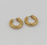 A pair of 9 carat gold hollow hoop earrings, 2.1cm diameter, combined weight 3.9g CONDITION