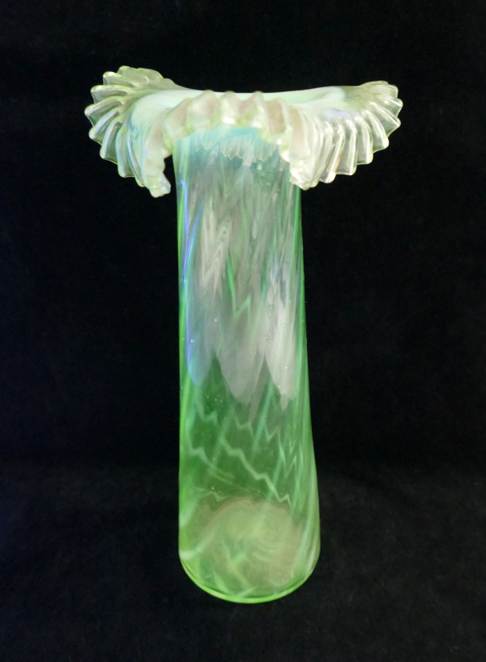 Two Victorian uranium glass vases, each 25cm high CONDITION REPORTS & PAYMENT DETAILS IMPORTANT * - Image 4 of 4