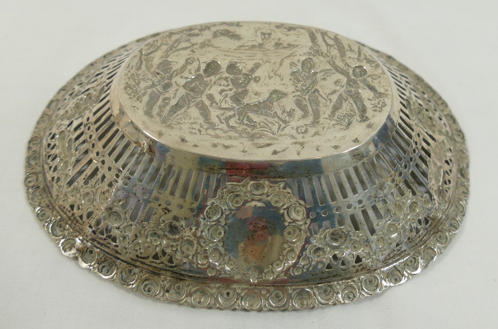 A 19th century German silver basket, the pierced sides embossed with floral swags and oval - Image 2 of 2