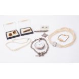 A mixed lot to include faux pearls, 'tigers eye' cufflinks & tie slide, mother of pearl clip on